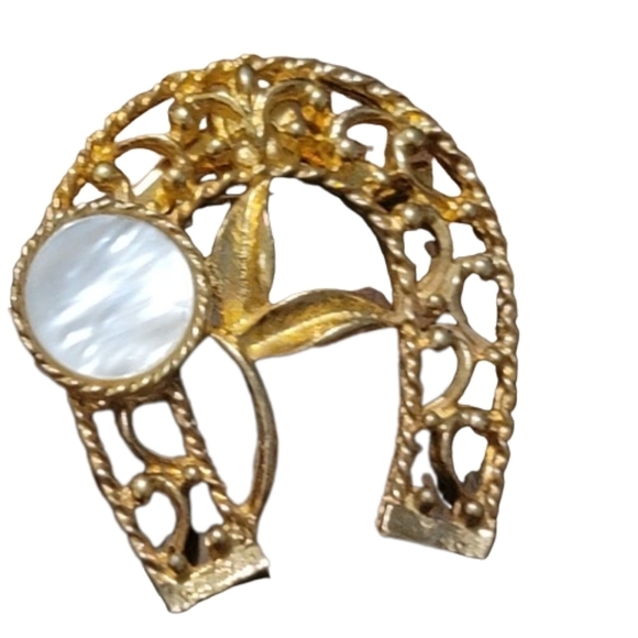HORSE SHOE arched brooch pin mother of pearl flower goldtone vintage Rodeo Faire - Picture 1 of 9